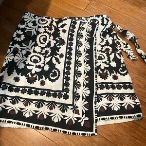 Ann Taylor Monochrome Floral Wrap Skirt